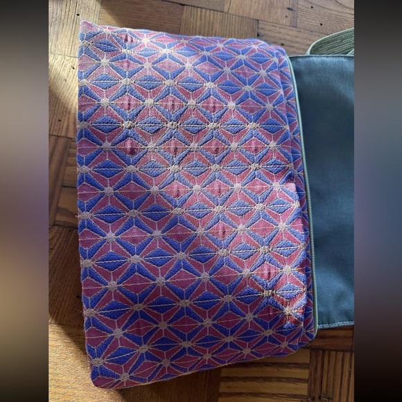 MARUCA Joey 2024 Fall Collection [$125.] Crossbody or Shoulder Bag EUC - Picture 3 of 12